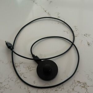 Oura Ring charger size 9